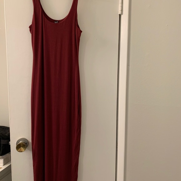 Windsor Bodycon Dress - Picture 2 of 4